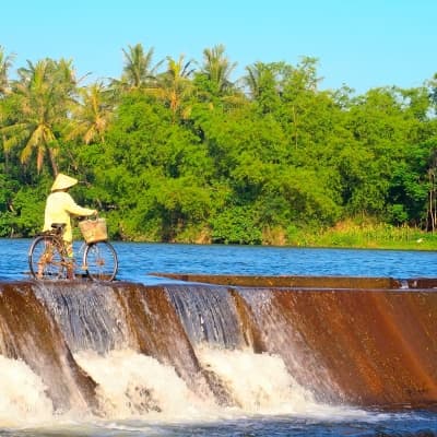 Vélo le long de la rivière Boi